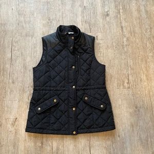 41 Hawthorn Black Vest